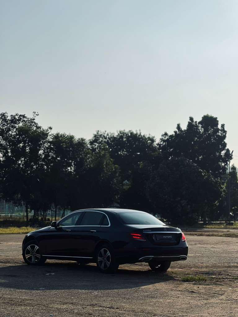 Elite Motors Gallery